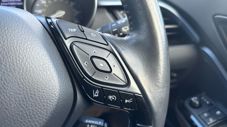 Toyota C-HR 1.8 Hybrid Design 5dr CVT Hybrid Hatchback